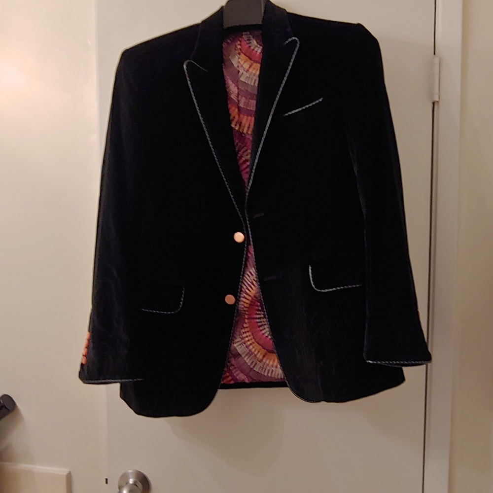 Roger Graham Black Velvet Blazer